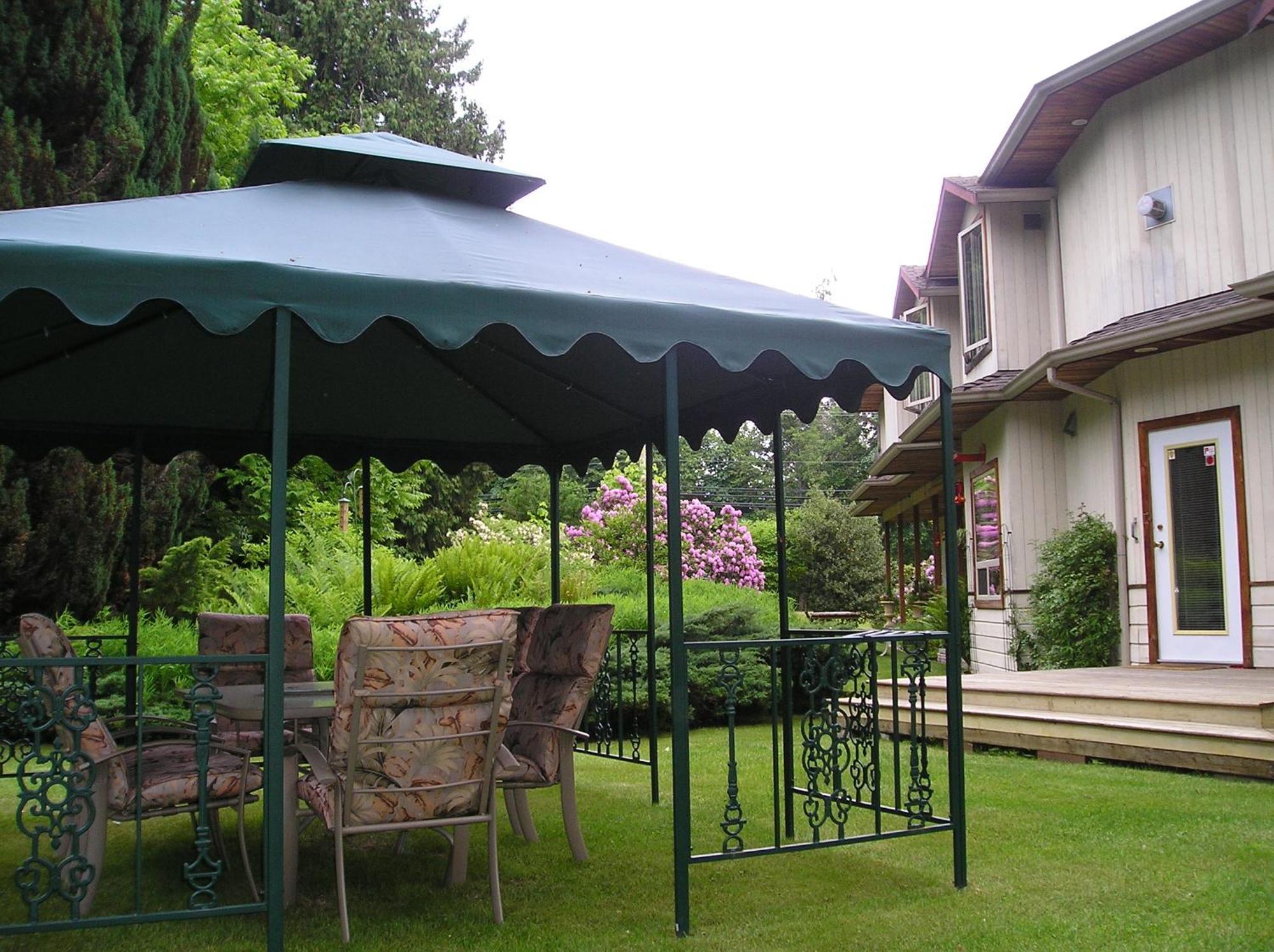 Cedar Wood Lodge Bed & Breakfast Inn Port Alberni Bagian luar foto